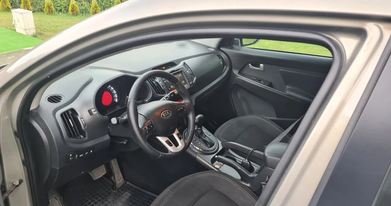 Kia Sportage cena 43000 przebieg: 265000, rok produkcji 2012 z Rumia małe 22